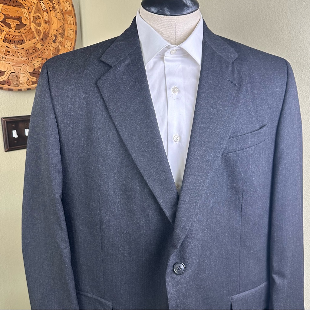 Geoffrey Beene 44r Blazer Wool. 2 Buttons Single Vent. Charcoal.